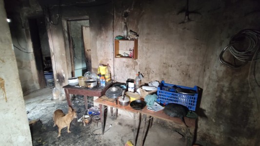 FOTOS: Salvaje ataque a golpes a un vecino de Villa Azalais a quien le quemaron su casa