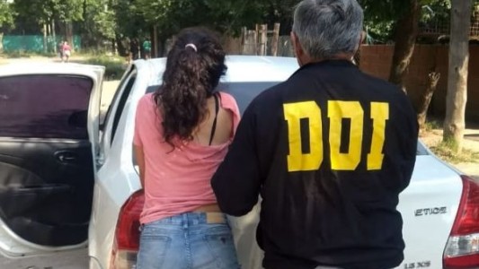 Tras un año prófuga, detuvieron a una mujer acusada de prender fuego y matar a su pareja