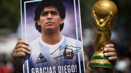 La muerte de Maradona: cómo fue la despedida intima de familiares y amigos durante la madrugada