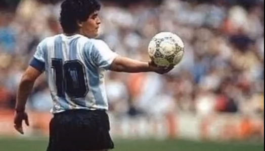 VIDEO: El emotivo video del Negro Videla cantando a la memoria de Maradona
