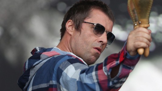 Liam Gallagher dará un show por streaming desde una barcaza que navega por el Támesis