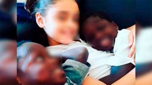 El matrimonio que abandonó a los mellizos africanos deberá mantenerlos hasta que encuentren otra familia