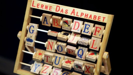 Alemania volverá temporalmente al alfabeto para estudiantes que utilizaba antes del régimen nazi