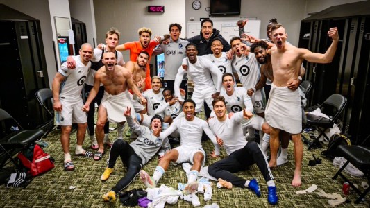 El show de "Bebelo" Reynoso y Minnesota a la final de conferencia