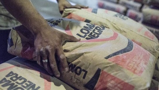 Loma Negra: un conflicto sindical paró los hornos y  peligra la provisión de cemento