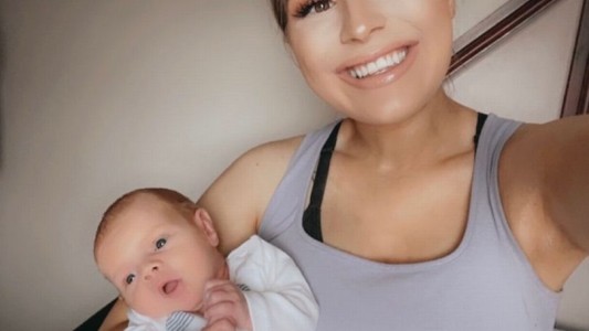 No sabía que estaba embarazada: fue al hospital por un dolor de espalda y volvió con bebé