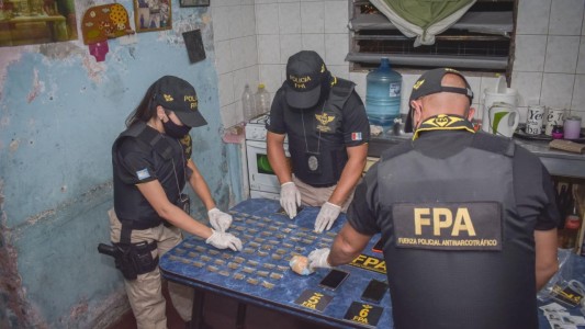 Cayó una banda narco: secuestran 11 kilos de droga y 700 mil pesos