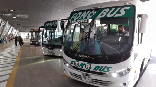 Con el transporte interurbano despierta la Terminal: pasajeros, choferes y comerciantes reviven la estación