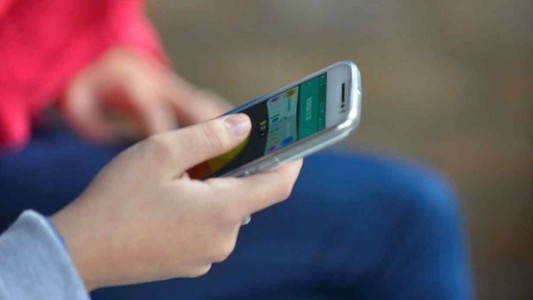 Anuncian plan básico universal obligatorio para telefonía, internet y tv paga