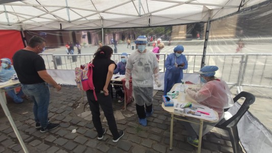 VIDEO: Así funciona el centro de testeos de la Plaza San Martín.