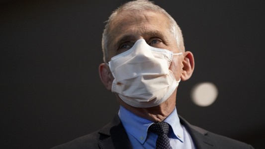 Anthony Fauci advirtió que el coronavirus está "fuera de control" en Estados Unidos