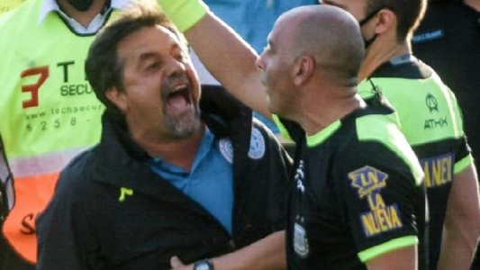 Enfrentado con "Chiqui" Tapia, Caruso Lombardi renunció a Belgrano: "No quiero ser rehén"