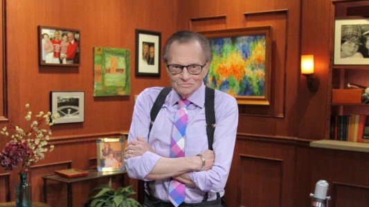 Larry King fue internado por coronavirus