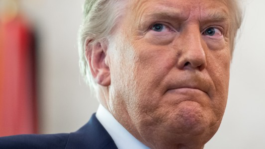 Luego de dos meses, Trump reconoció el fin de su mandato y prometió "orden"