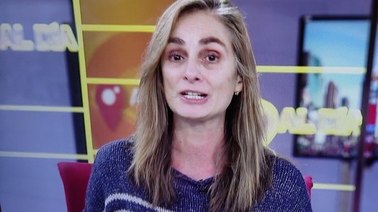 La nieve le impidió llegar temprano, salió al aire al natural y recibió miles de elogios