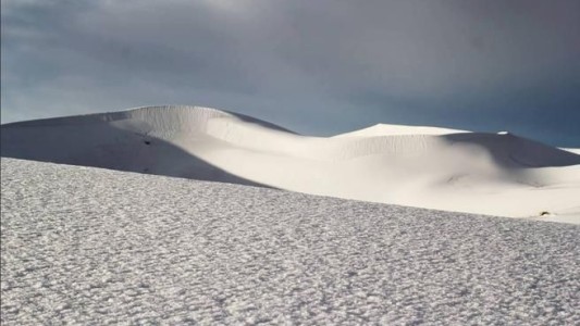 Histórico: Fuerte nevada en el desierto del Sahara con temperaturas de -2.2°