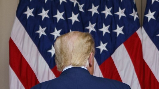 Último día de gobierno: Trump se despide con unos 100 indultos