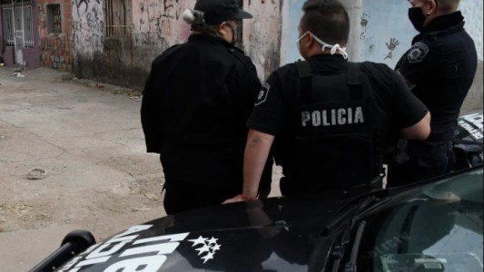 Perro mordió a una nena: familiares de la víctima intentaron quemar la casa del dueño, le robaron y la usurparon