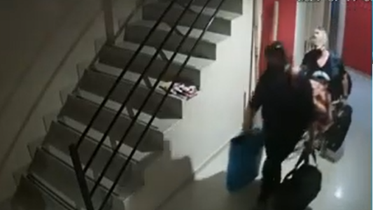 Lo sedujo por redes sociales, lo drogó y con una cómplice lo desvalijaron