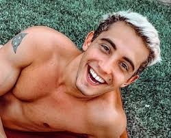 Piden imputar a los agresores de Matías por tentativa de homicidio