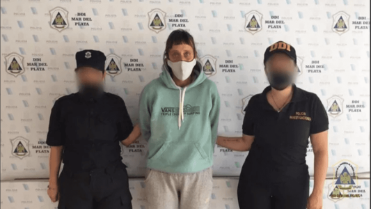 Sextorsión: Detienen a una mujer por extorsionar a un hombre junto a su exesposo preso