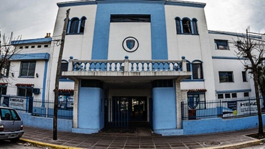 Se movilizan contra el cierre del centenario Club Banco Nación: "Buscan hacer un negocio inmobiliario"