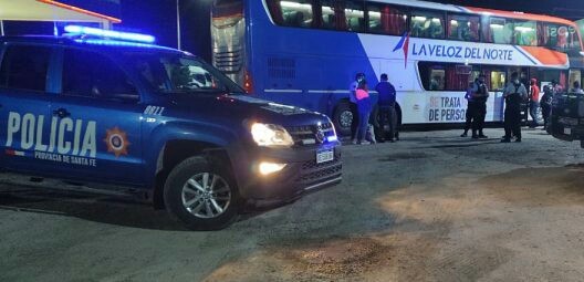 Encontraron a una adolescente desaparecida en un colectivo con destino a Jujuy