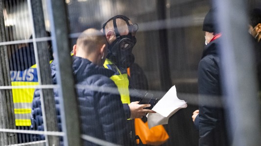 Cuatro meses de cárcel por toser a policías gritando "corona"