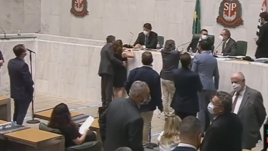 Diputada fue acosada sexualmente en plena sesión