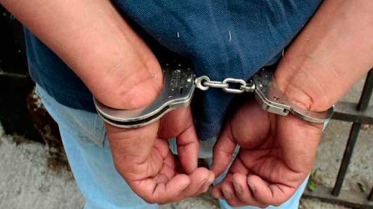 Conoció a una mujer en un bar, la llevó en moto a un descampado y la violó: 12 años de prisión