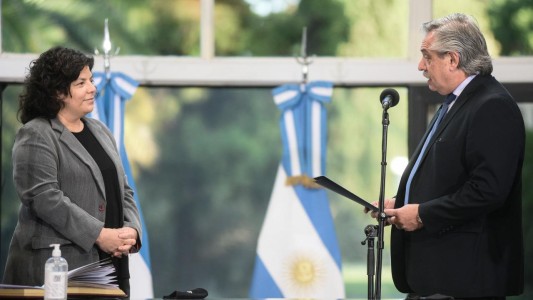 Vizzotti: "De ninguna manera funcionaba un vacunatorio VIP"