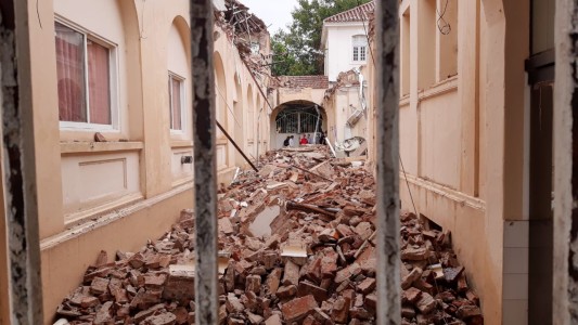 Derrumbe de gran magnitud en el Hospital Misericordia