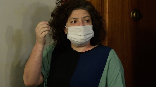 La ministra de Salud Carla Vizzotti anunció que tiene coronavirus y quedó aislada