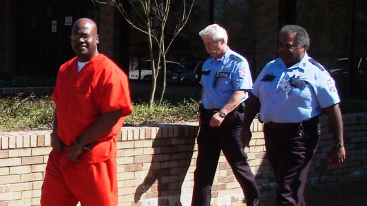 Pagarán 500.000 dólares en cuotas a un inocente que pasó 23 años en la cárcel