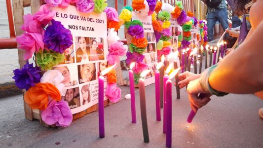 Marchas en Córdoba contra la violencia de género en el día de la mujer