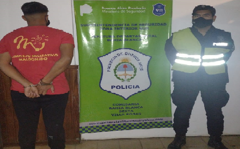 Discutió porque no le vendían alcohol en un comercio y el hijo de la comerciante lo apuñaló