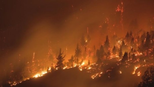 Ofrecen $3 millones de recompensa para encontrar a los responsables de los incendios en Chubut
