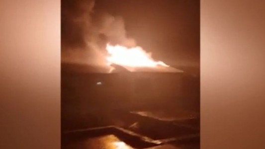 Una casa fue quemada por la caída de un rayo esta madrugada en barrio Don Bosco