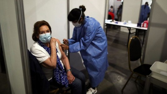 Los vacunados en Argentina ya superan el número total de infectados por coronavirus