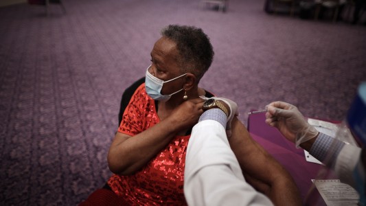 Estados Unidos administró tres millones de vacunas contra el coronavirus al día durante dos jornadas consecutivas