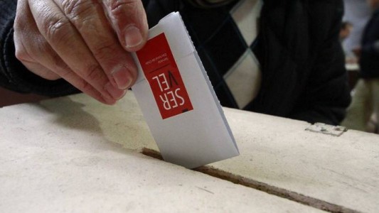 Chile podría postergar las elecciones por el repunte de positivos