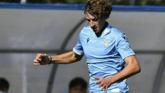 Bisnieto de Mussolini firmó un contrato profesional con la Lazio