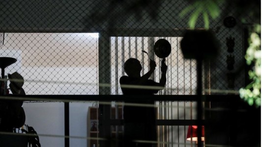 Masivo cacerolazo contra Bolsonaro