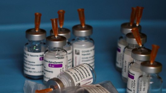 Descubren casi 30 millones de dosis de AstraZeneca escondidas en Italia