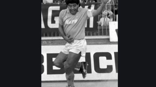 Exfutbolista uruguayo Carrizo estrenó cuarta versión del tango “AD10S” en homenaje a Maradona