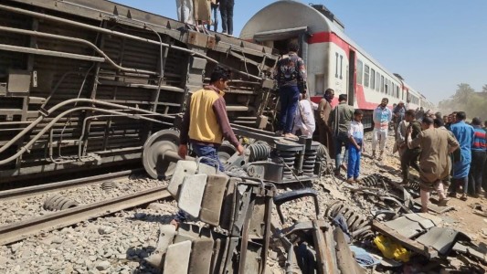 Tragedia en Egipto: choque de trenes deja al menos 32 muertos