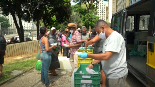 Brasil: crece la demanda en los puestos de donación de alimentos