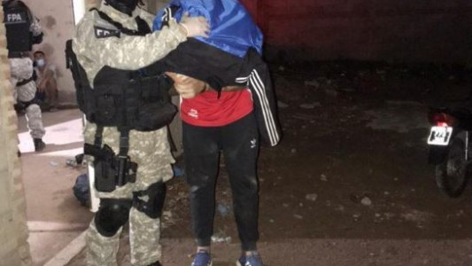 Detenidos por vender droga y amenazar a los vecinos
