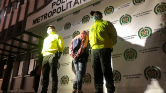 Una mujer grababa videos abusando de su hija de 3 años y lo mandaba por WhatsApp