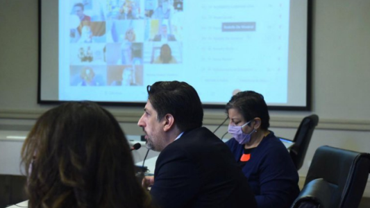 Acuerdan mantener las clases presenciales pese a la suba de contagios